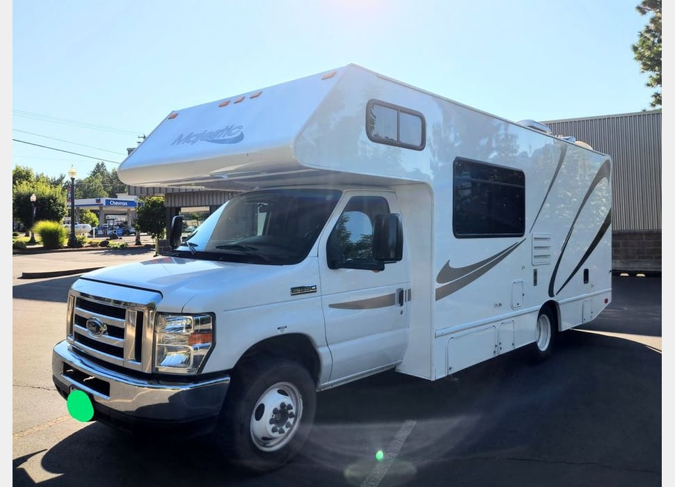 Class C Motor Home rentals in Sacramento