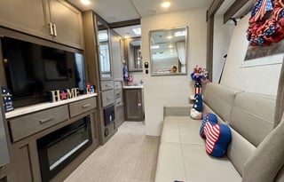 2025 Thor Freedom Elite