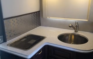 Full size bathroom, Easy to drive