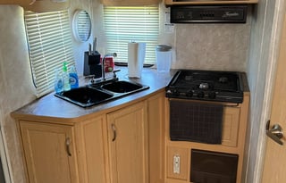 2004 Keystone RV Zeppelin Z281