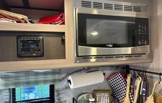 The RV Rental Factory - 2021 Sunset Trail 188BH TT