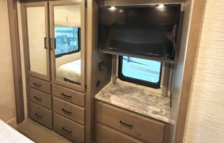 2022 Thor Motor Coach ACE 32.3