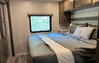 Luxury Your Way: A 5-Star Glamping Oasis