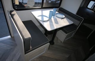 Spacious 7-Sleeper Dream on Wheels