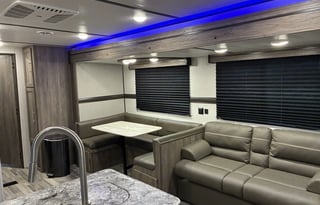 "Mountain Zinger"  Cross Roads  Zinger Sleeps 7