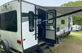 Keystone “Home on Wheels”