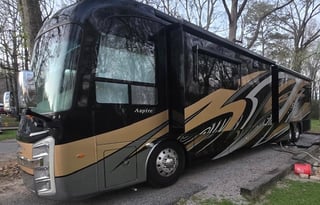 Superior  Luxury-Aspire Bunkhouse Coach
