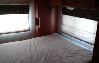 2011 Coachmen RV Freelander 32BH