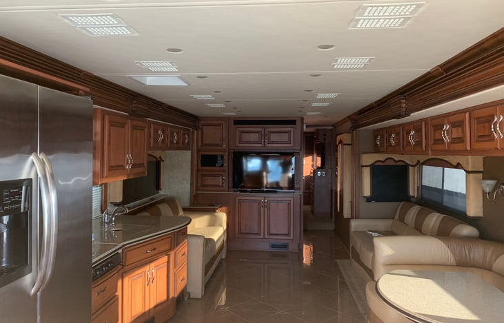 Living Area. Front to rear.