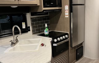2021 Keystone RV Hideout 318BR