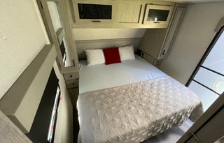 Immaculate RV Rentals