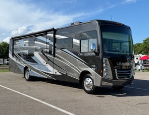 Thor Motor Coach Challenger 37DS