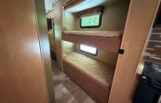 Thor Four Winds 31E – Ultimate Family & OffGrid RV
