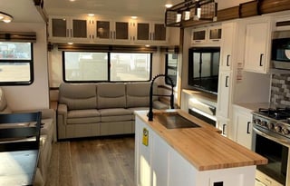 2-Bedroom Camper with Loft Spacious Fully Equipped