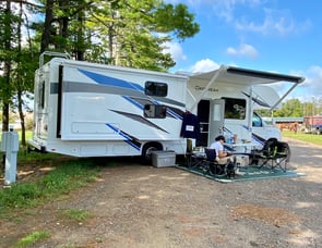 Thor Motor Coach Daybreak 30DB