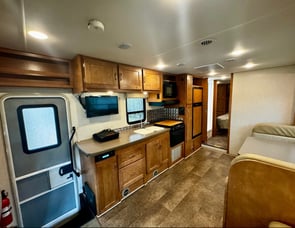 Winnebago Minnie Winnie 31K