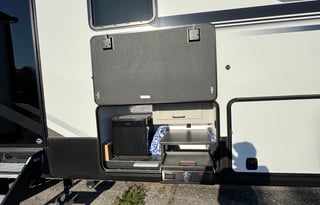 2025 Montana High Country 385 BR