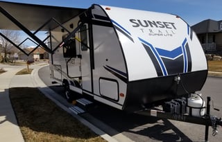 2021 CrossRoads RV Sunset Trail SS186BH