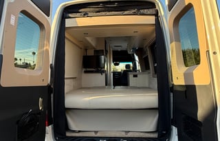 Luxury, Beginner Friendly Camper Van with Solar