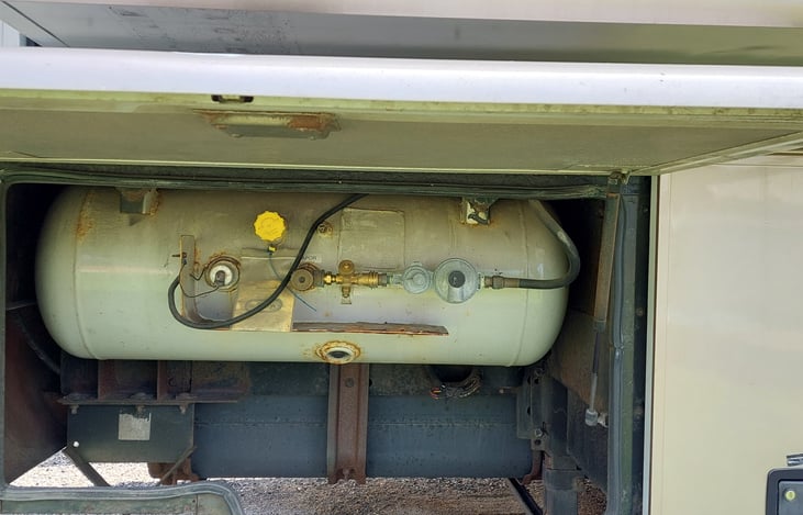 She is equipped with a large capacity of propane for boondocks  (if u choose).