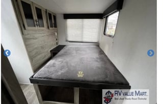 2021 Forest River RV Cherokee Arctic Wolf Suite 3770