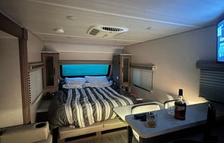 The Labrador Lodge – Pet-Friendly, Off-Grid Camper