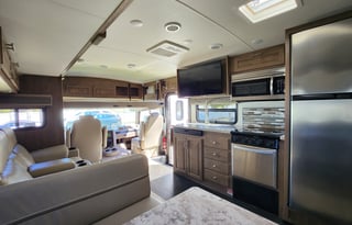 2020 Forest River RV Georgetown -2 full bathrooms!