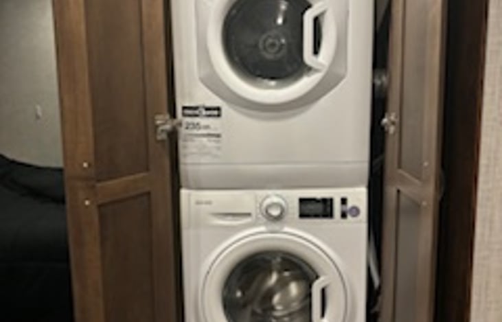 Onboard Washer & Dryer