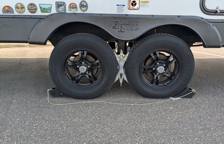 X-Chocks for added stability during your stay.