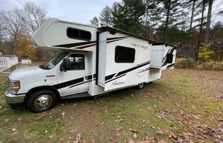 2023 Coachmen RV Freelander 26DS Ford 450