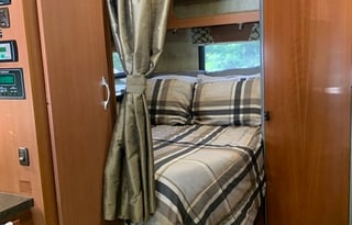 2011 winnebago view