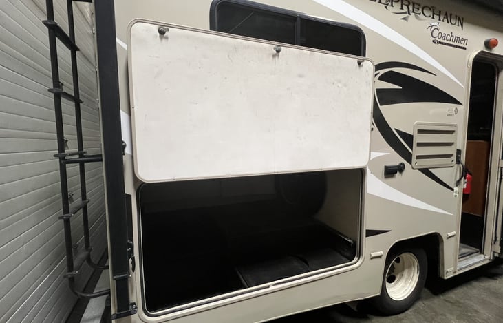 Voluminous exterior cargo storage - ideal for luggage.