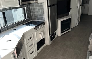 2023 Coachmen Encore 375RB