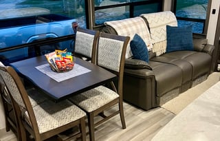 2021 Alliance RV Paradigm 370FB