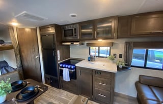 Fully Stocked 2019 Grey Wolf Bunkhouse delivery!