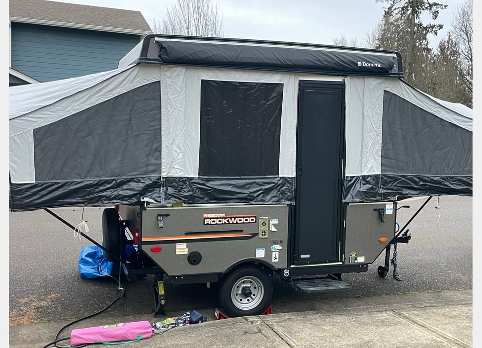 Pop-up Camper rentals in Coburg