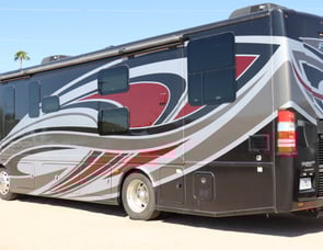 Thor Motor Coach Palazzo 33.5