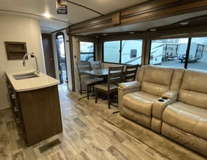 Keystone RV Cougar Half-Ton Series 34TSB