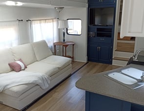 SunnyBrook Brookside 300 RLS