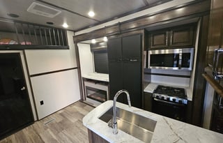 The Triton Luxe Lounge-2022 toy hauler