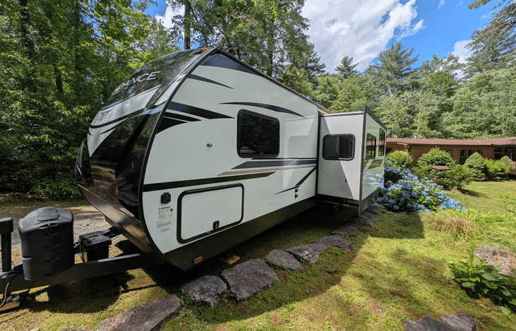 This Sundance Ultra Lite is designed with your whole crew in mind. Sleeps up to 10. Spacious and accommodating. Large slide out and awning. Indoor and outdoor speakers. Outdoor kitchen and more.