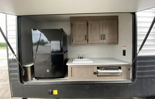 2021 Keystone Hideout LHS 318BR