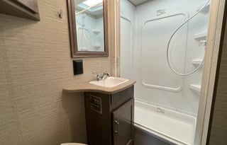 "Co-Pilot Cruiser" 2022 Winnebago Vista 27P