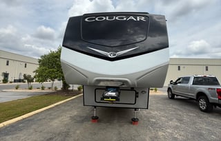 Luxe 2021 Cougar Cove 5th Wheel