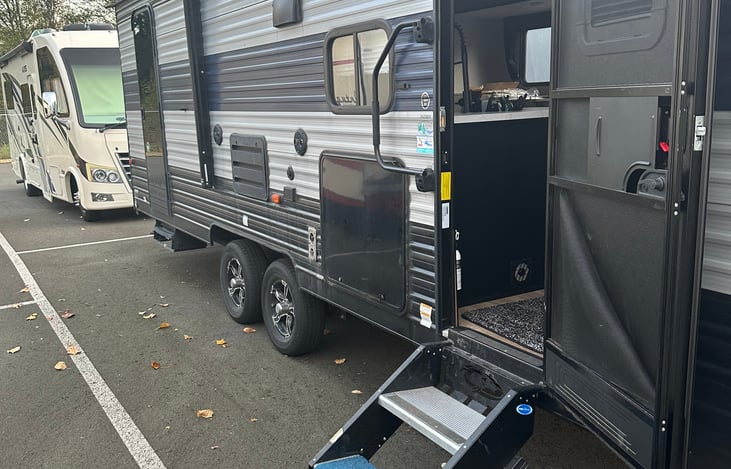 Entrance to main area. Step is very sturdy and adjustable to the terrain!