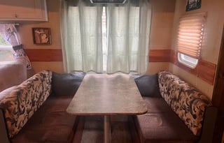 Cozy Home Pet Friendly RV