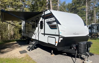 Stocked, Pet Friendly Coachmen 29' Delivery Only