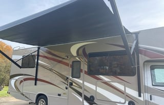 2016 Thor Motor Coach Four Winds 28Z