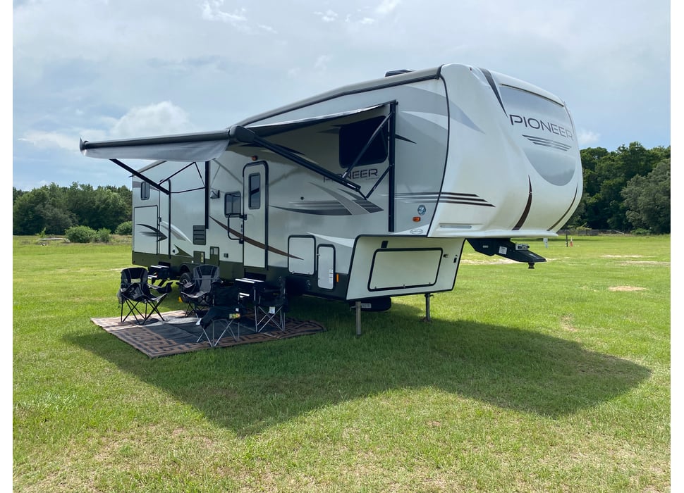Fifth Wheel rentals in Lutz
