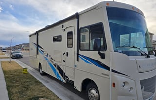2020 Winnebago Vista 32Y